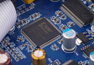 從“芯痛”到太陽能發(fā)電 中國科技自主的道路與前景